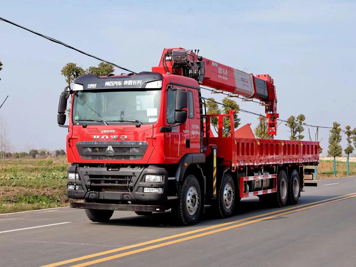 重汽豪沃前四后八随车吊配置（长兴20吨5节臂吊机）